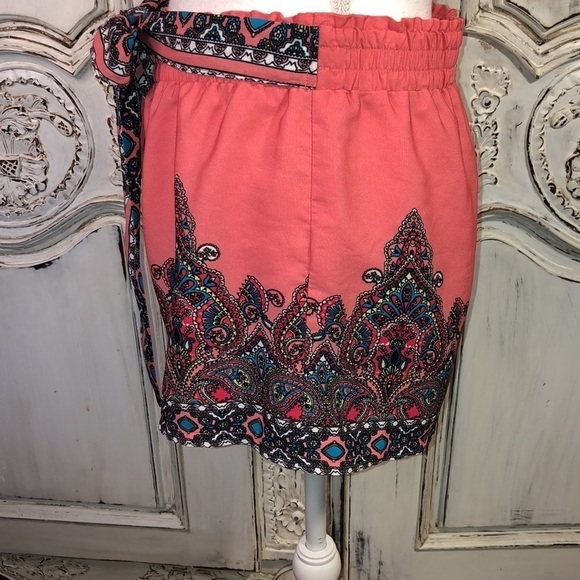 Sweet Wanderer Silky Feel Moroccan Print Tie Front Elastic Waistband Shorts S/M - Picture 4 of 10